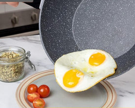 Royalty Line RL-FWN28 wok sa staklenim poklopcem 28 cm, 3,7 l – prikaz posuđa 3